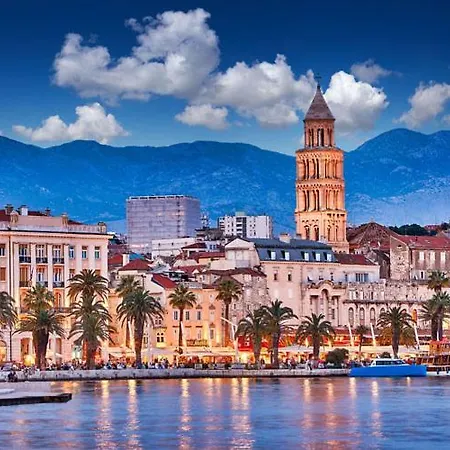Party Hostel Split